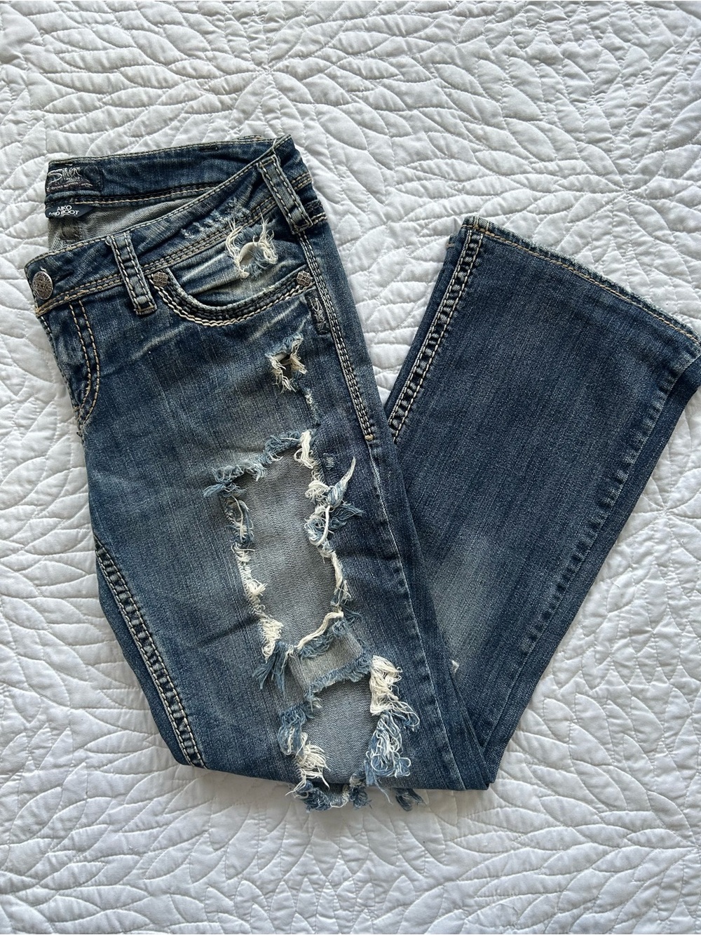 Silver Jeans Co. Aiko Mid Boot Cut Jeans / Distressed Dark Blue / W30 L33 / Good